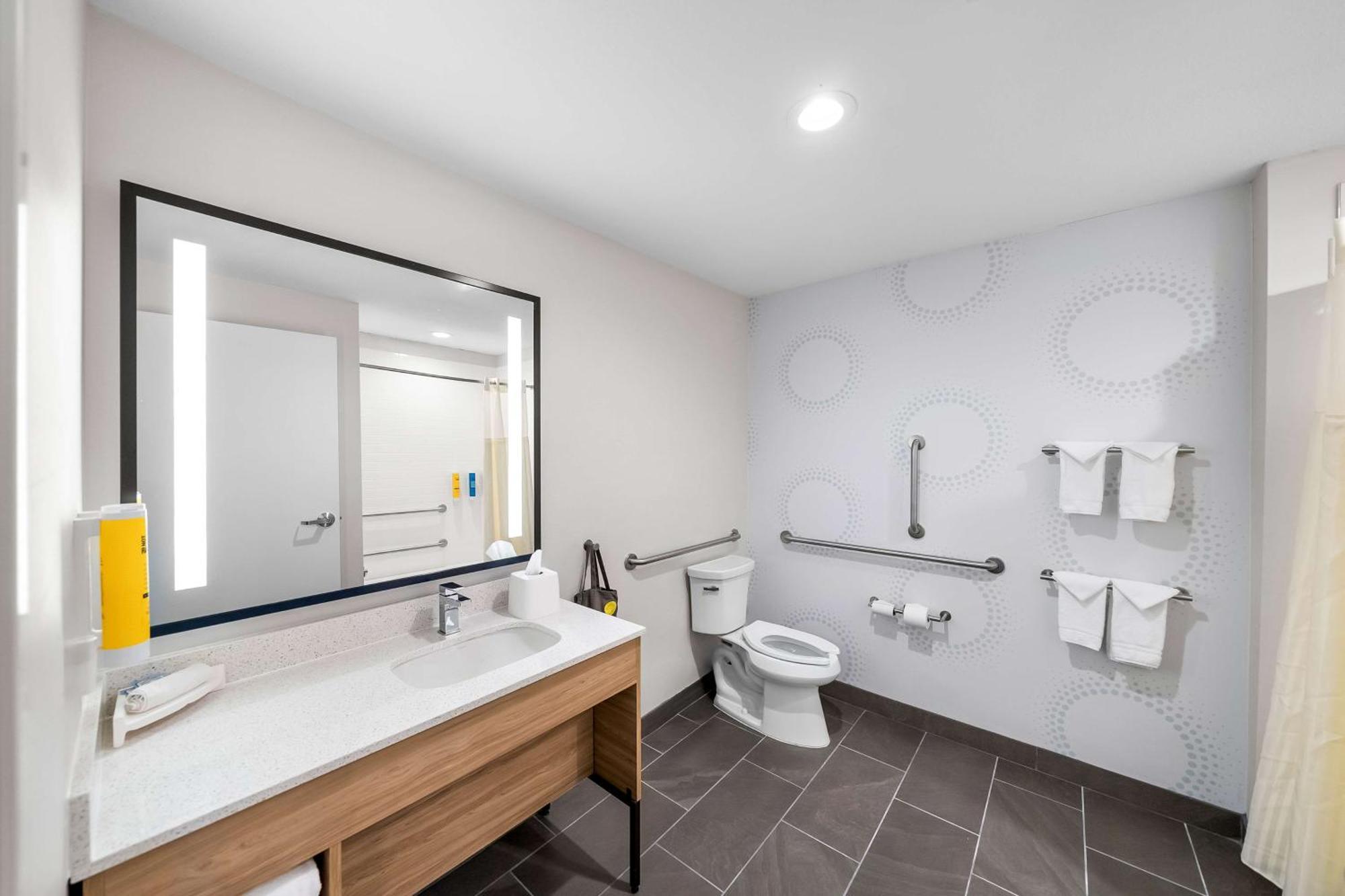 Tru By Hilton Plano Hwy 75 Hotel ภายนอก รูปภาพ