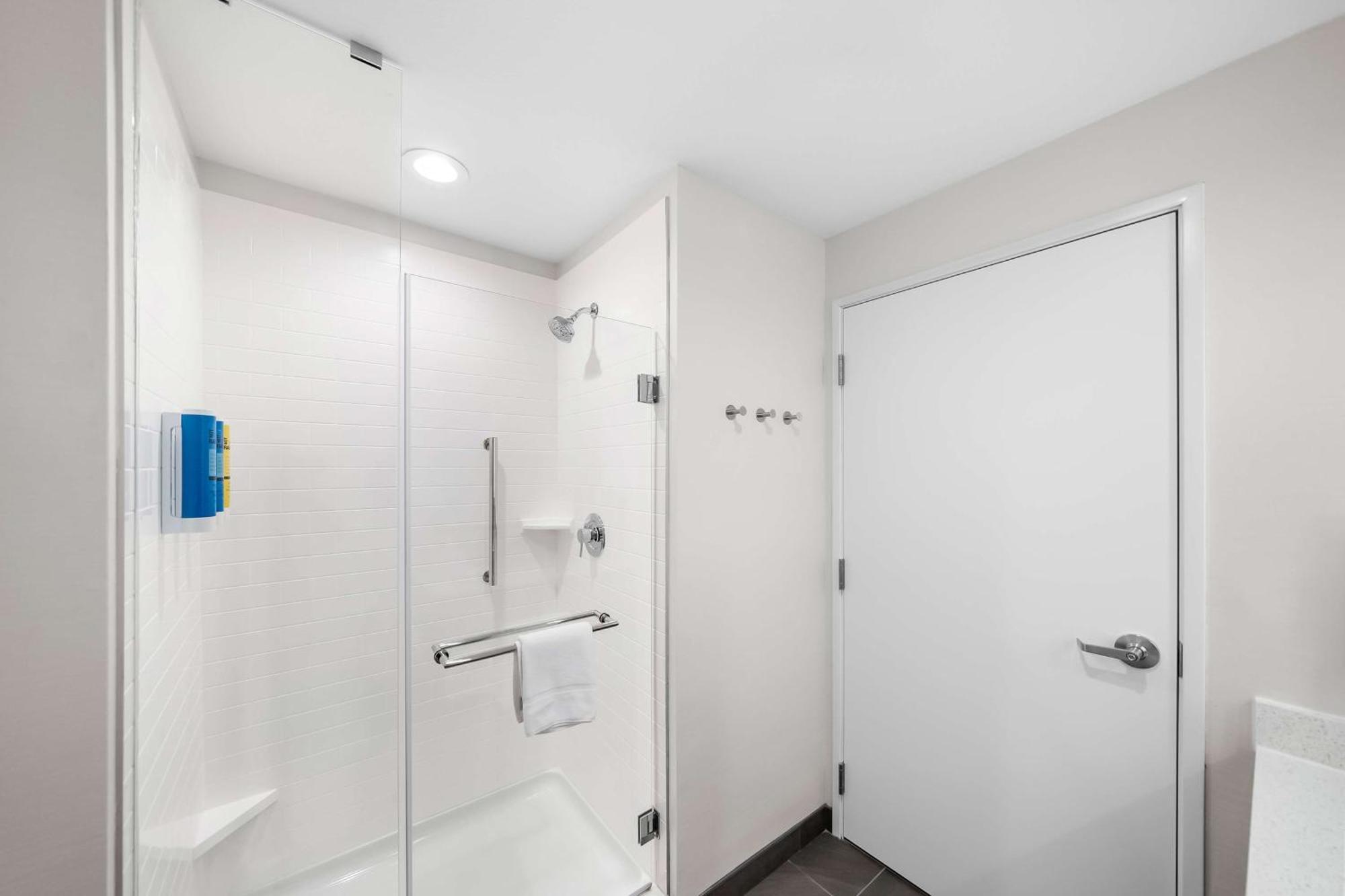 Tru By Hilton Plano Hwy 75 Hotel ภายนอก รูปภาพ