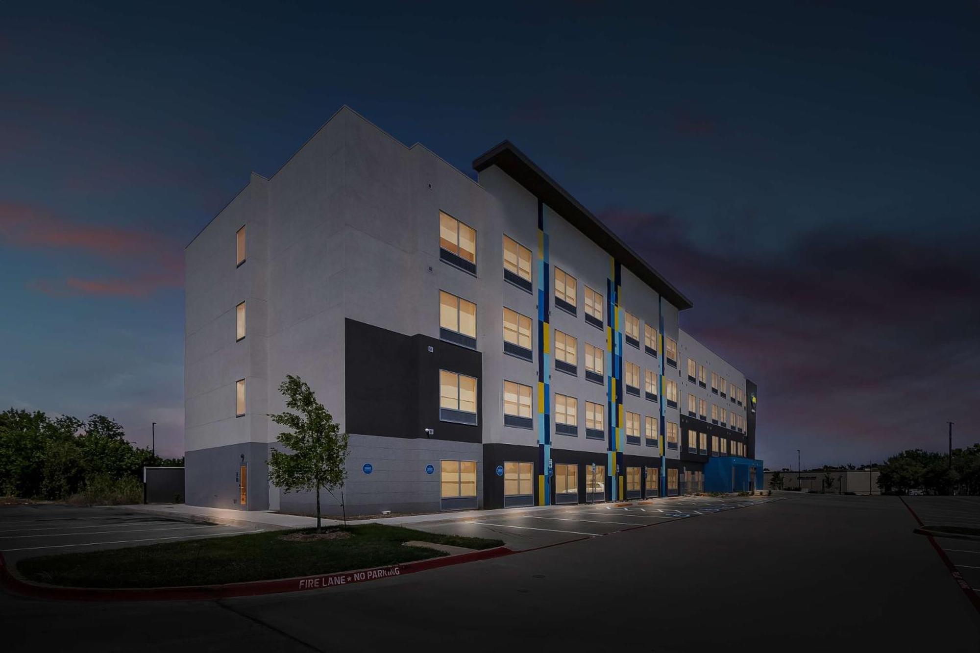 Tru By Hilton Plano Hwy 75 Hotel ภายนอก รูปภาพ